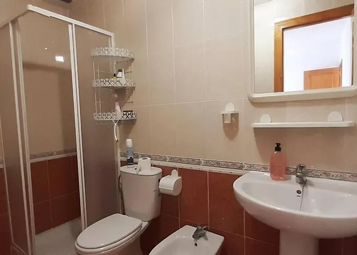 Cozy @ 3br Near Promenade! Apartment *